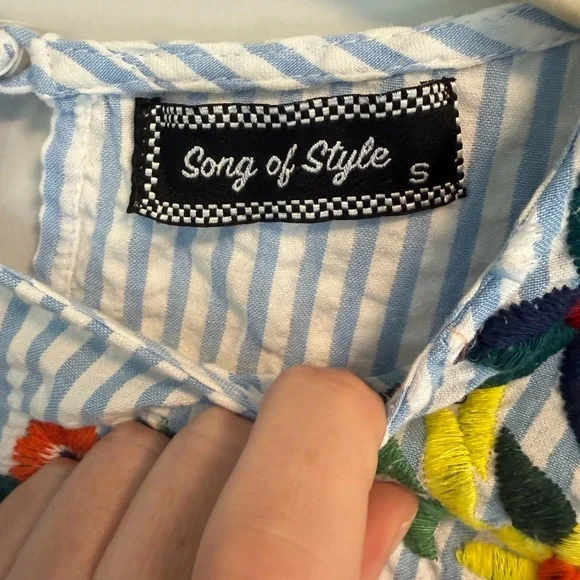 Song of Style Blue White Seersucker Stripe Floral Embroidery Mini Dress Small - Picture 5 of 9